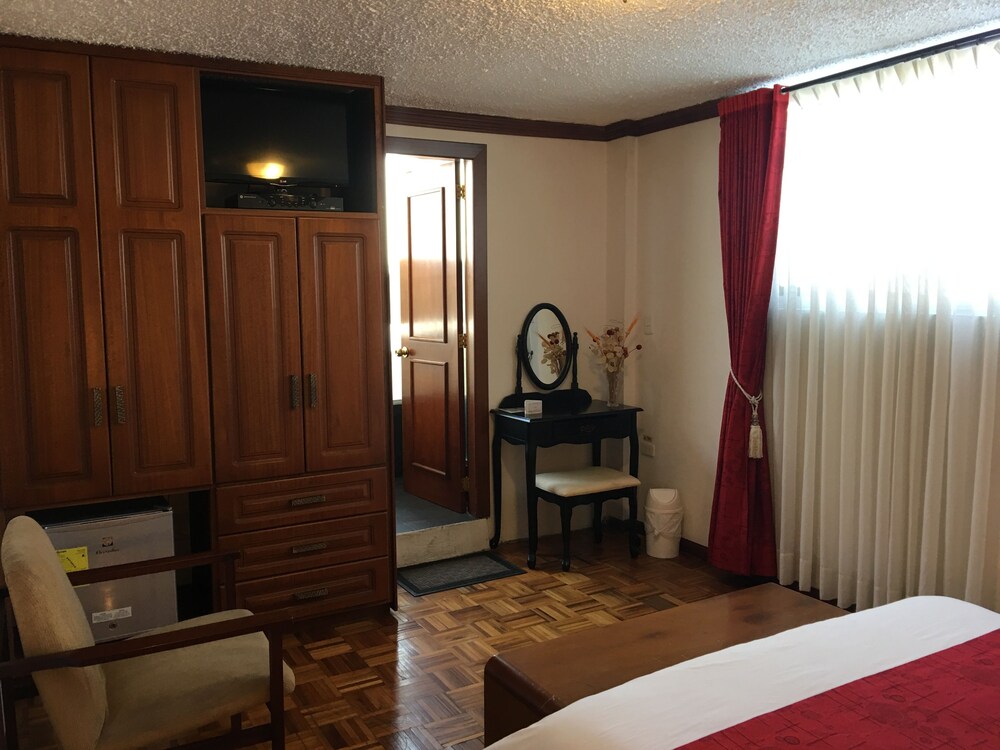 Hostal Mitad Del Mundo 45/69