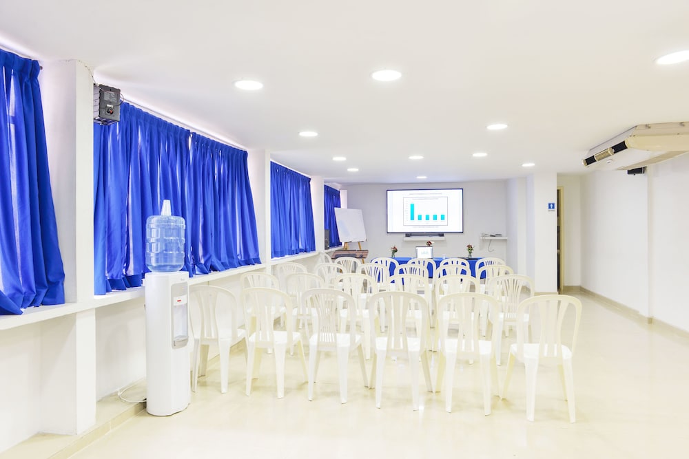 Thama Hotel 45/46