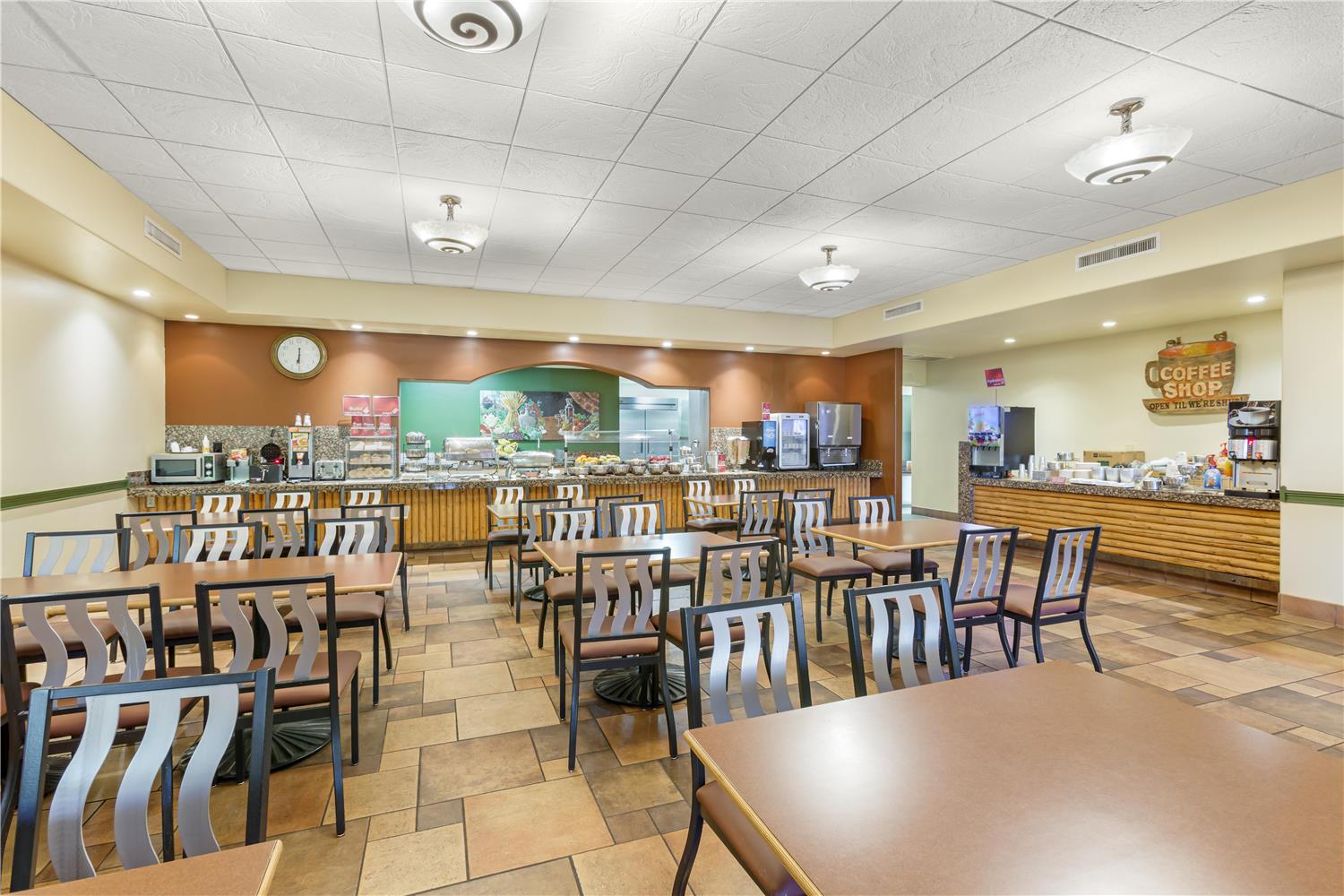 Best Western Plus Arroyo Roble Hotel & Creekside Villas 32/47