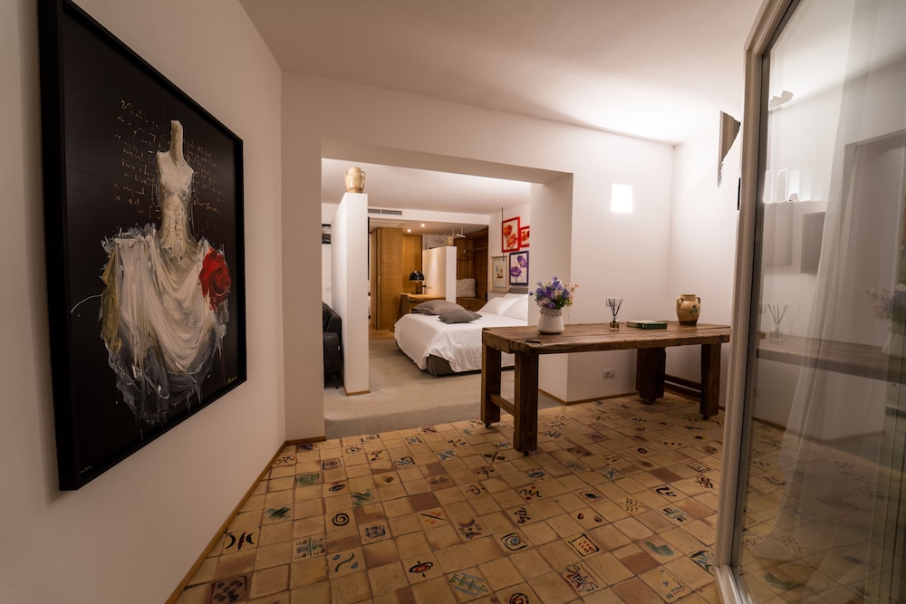 Praia Art Resort 6/73