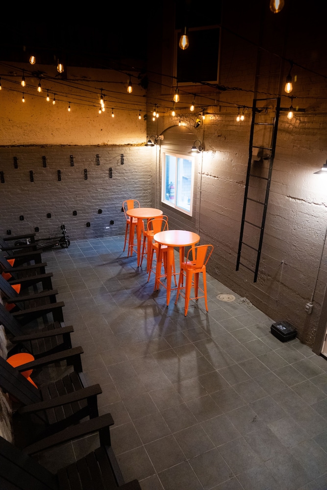 Amsterdam Hostel San Francisco 58/63