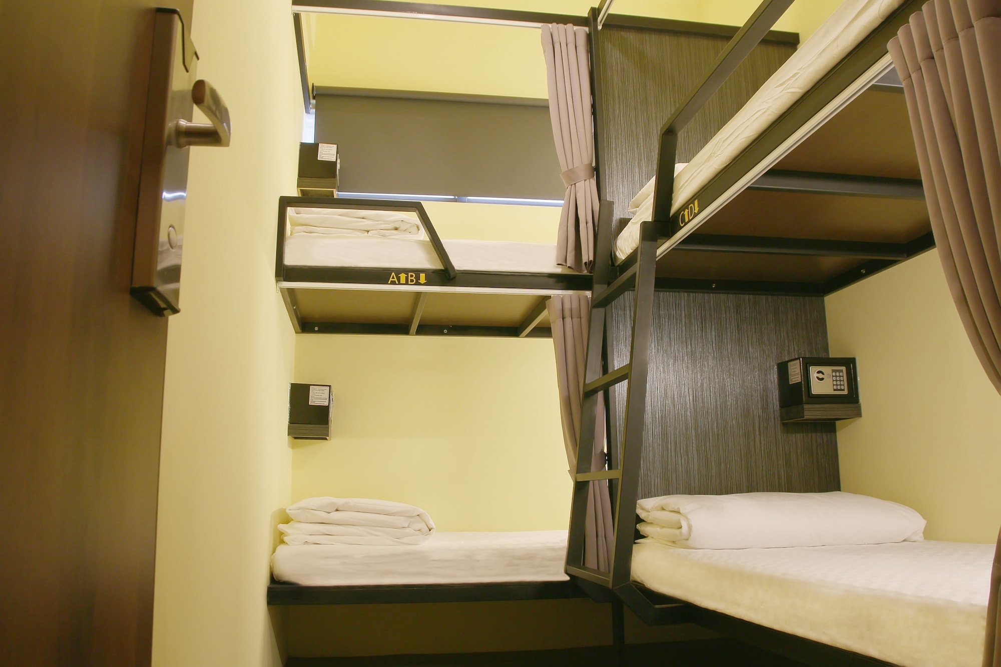 Room, Quadruple, 2 Bunk Beds, Shared Bathroom, Adult Only