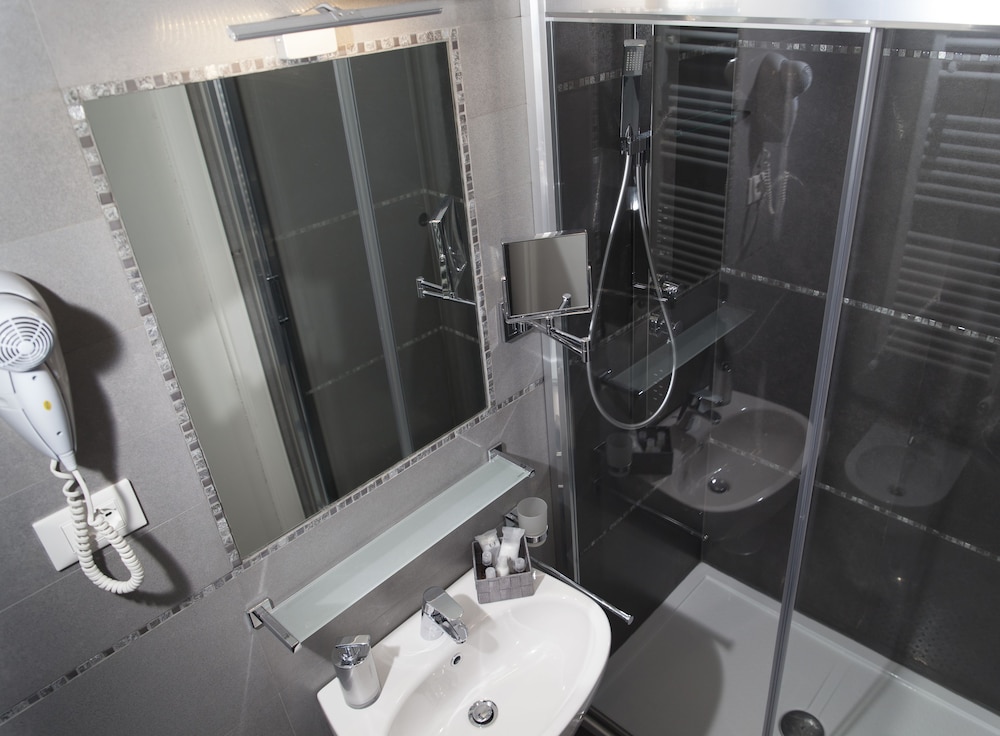 Elenoire Rooms & Suite 40/48