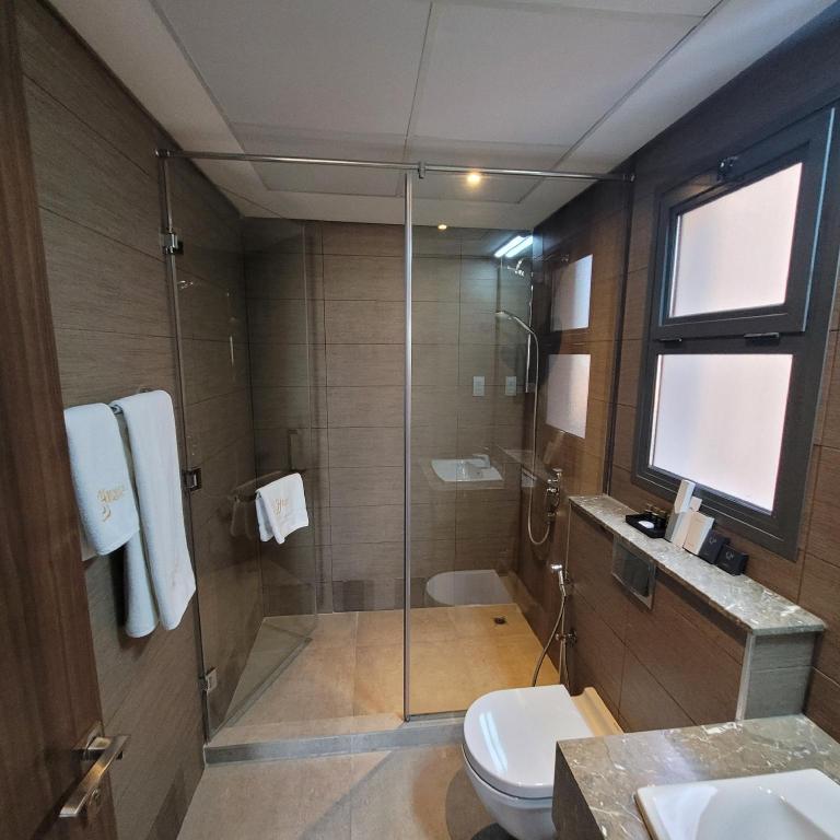 جناح سوبيريور بسرير كوين بغرفة نوم واحدة، The Jewel Hotel 9/10