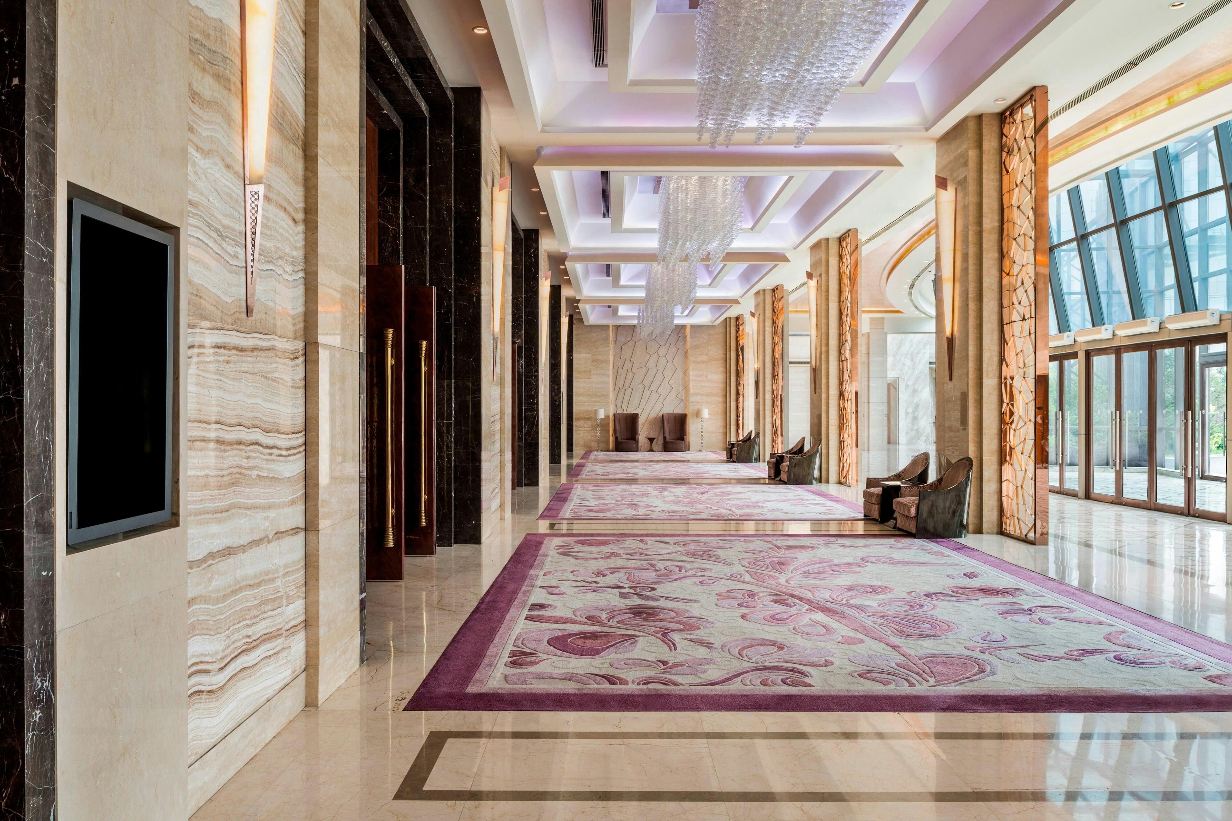 Sheraton Changchun Jingyuetan Hotel 6/19