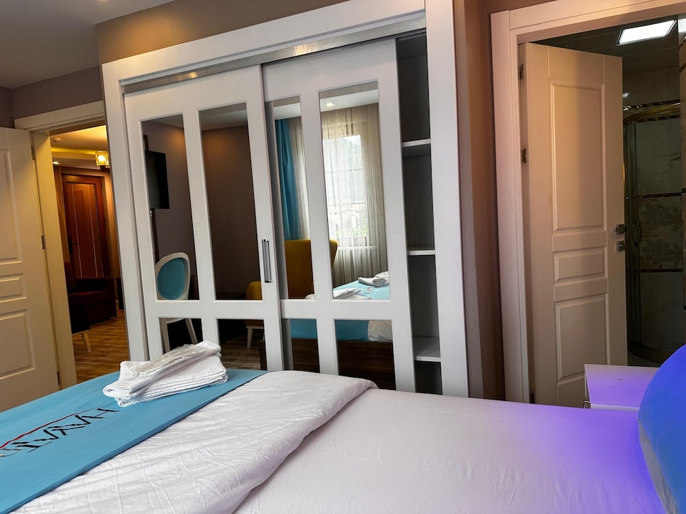 FAMILY SUITE, LAKE VIEW