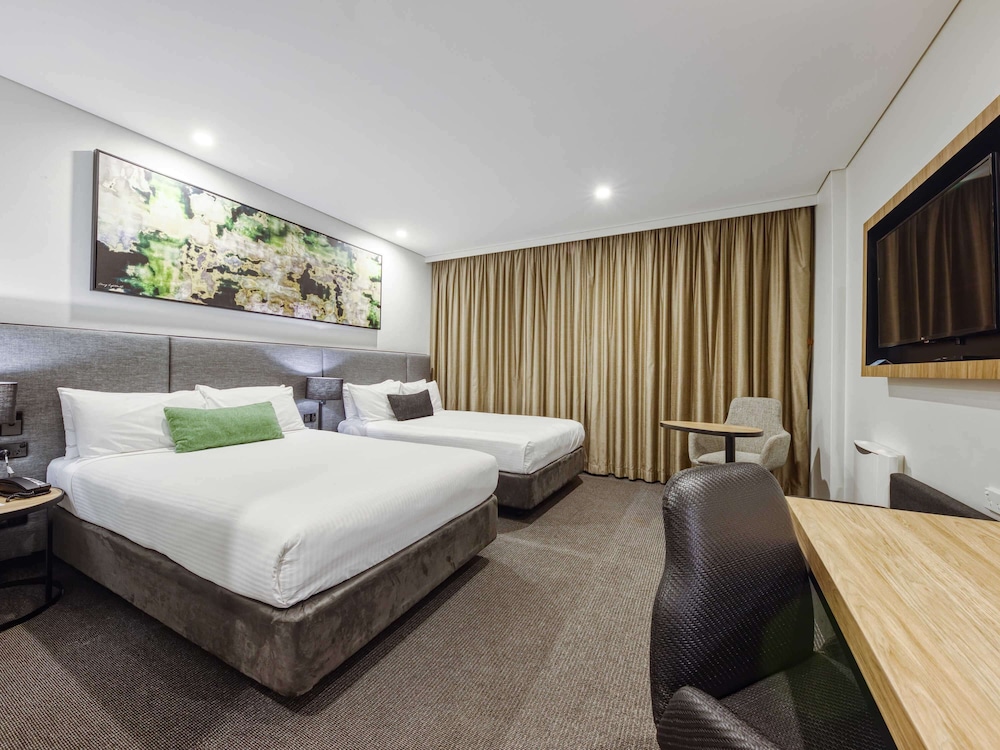 Mercure Penrith 23/69