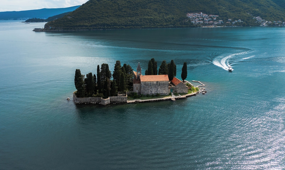 Heritage Grand Perast Hotel 44/50