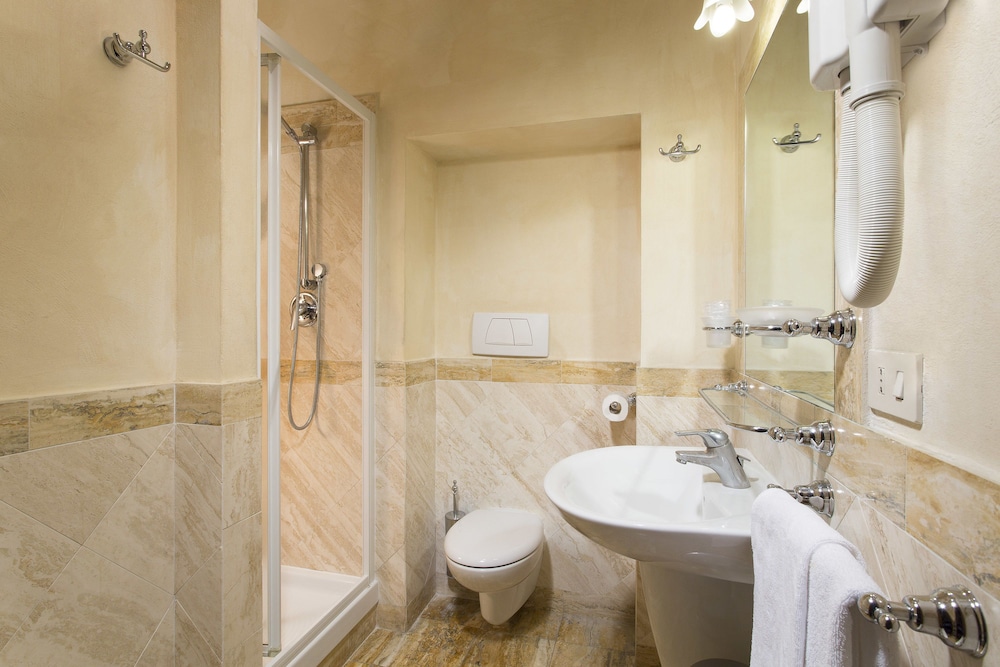 Hotel Teatro Pace 42/50