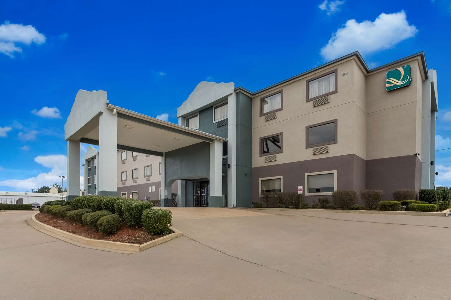 Quality Inn and Suites Pearl-Jackson 35/36