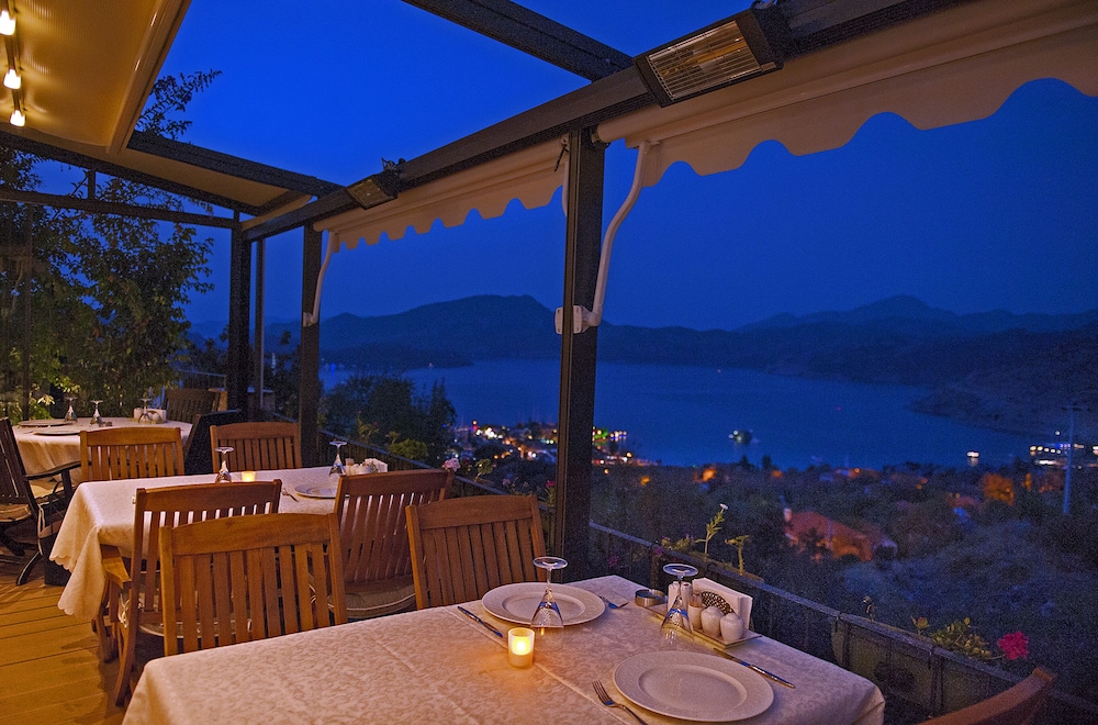 Swan Lake Boutique Hotel - Adults Only 36/67