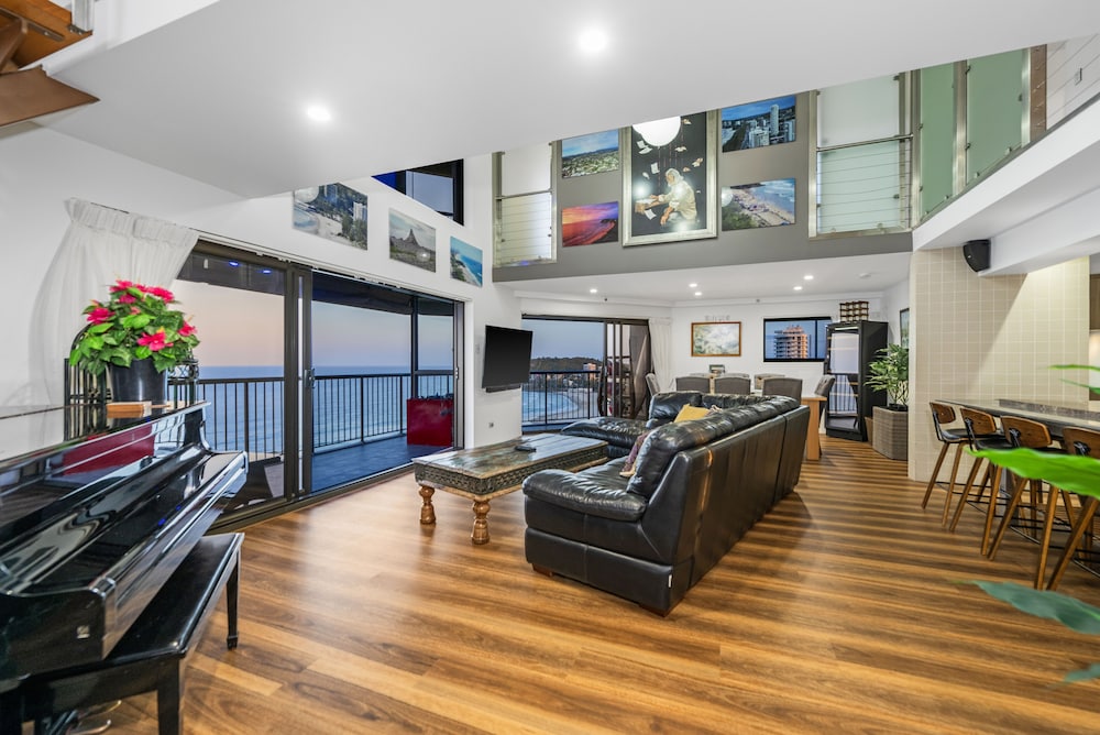 Burleigh Esplanade Apartments 52/73