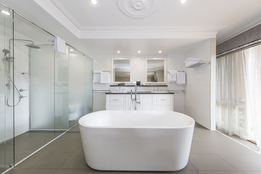 Grand Mercure Basildene Manor 12/46