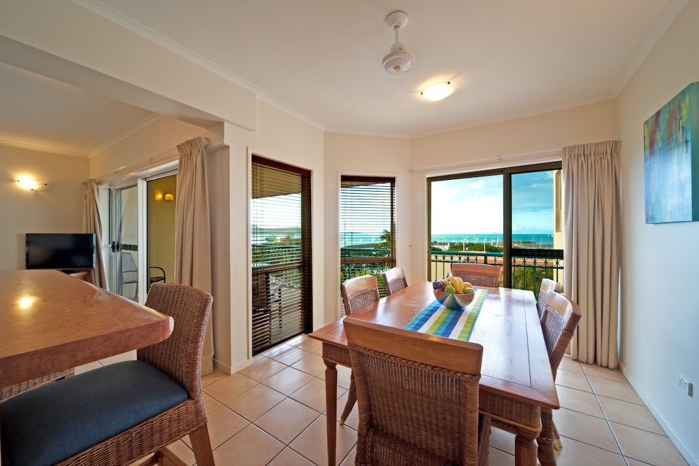 Shingley Beach Resort 47/72