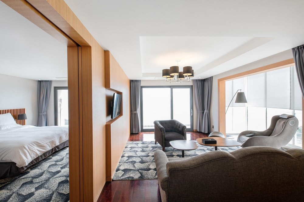 Asia Lakeside Hotel 21/50