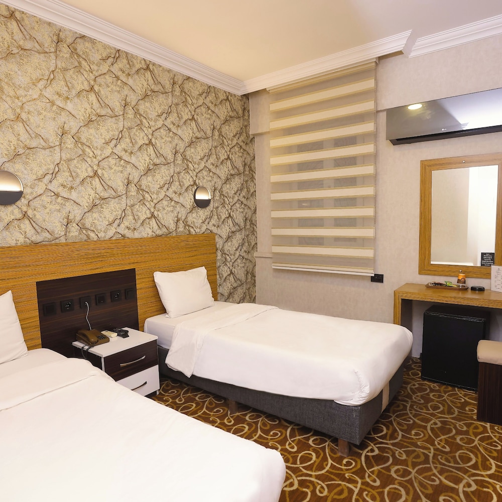 ECONOMY, TWIN BEDS