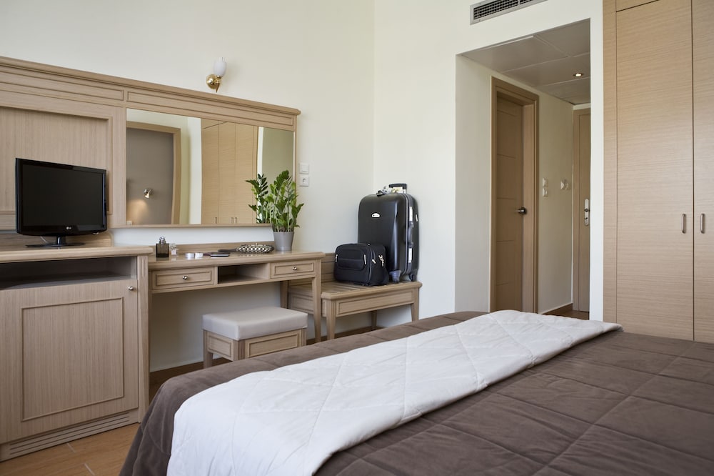 Parnon Hotel 18/45