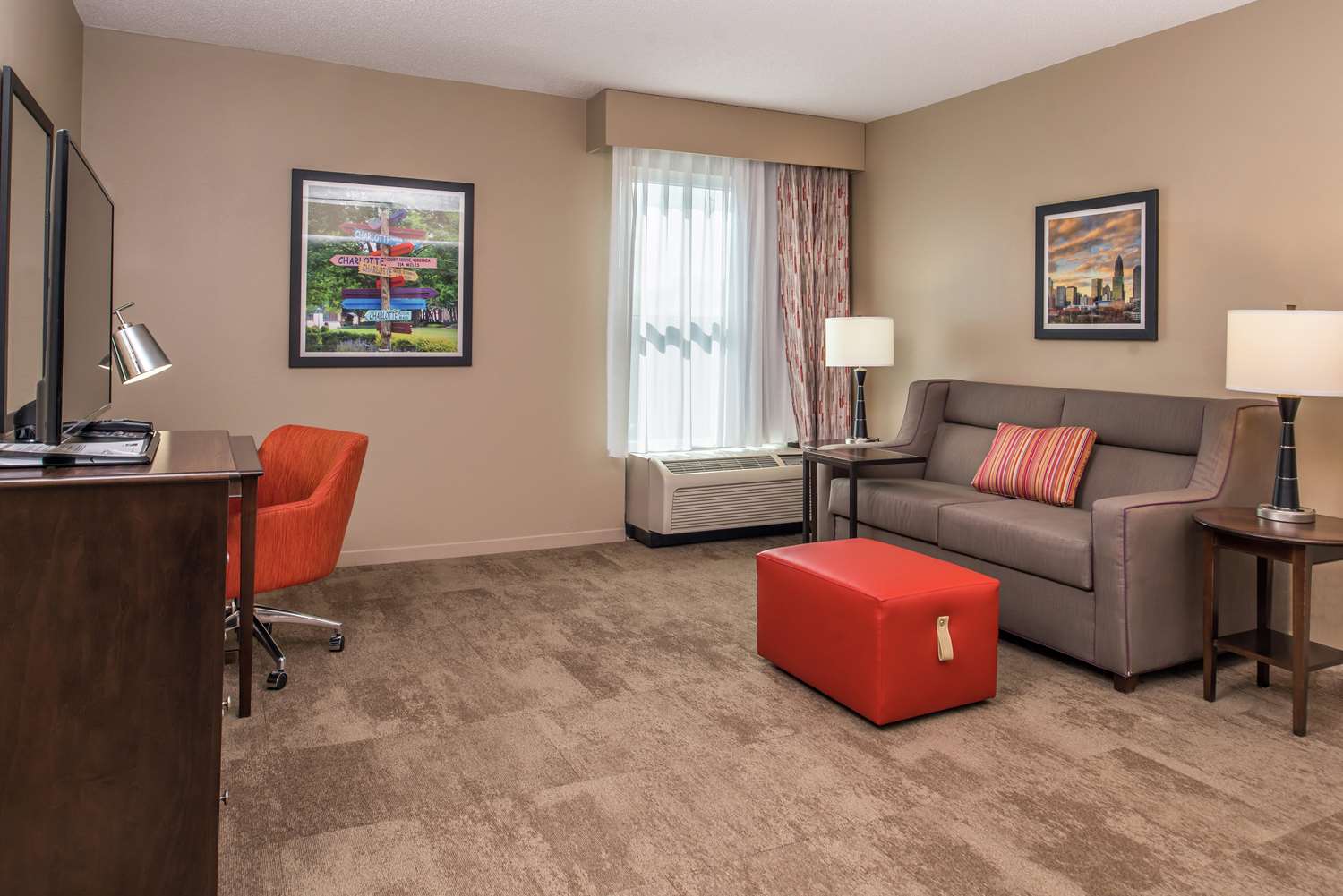 Hampton Inn & Suites Charlotte-Arrowood 33/61