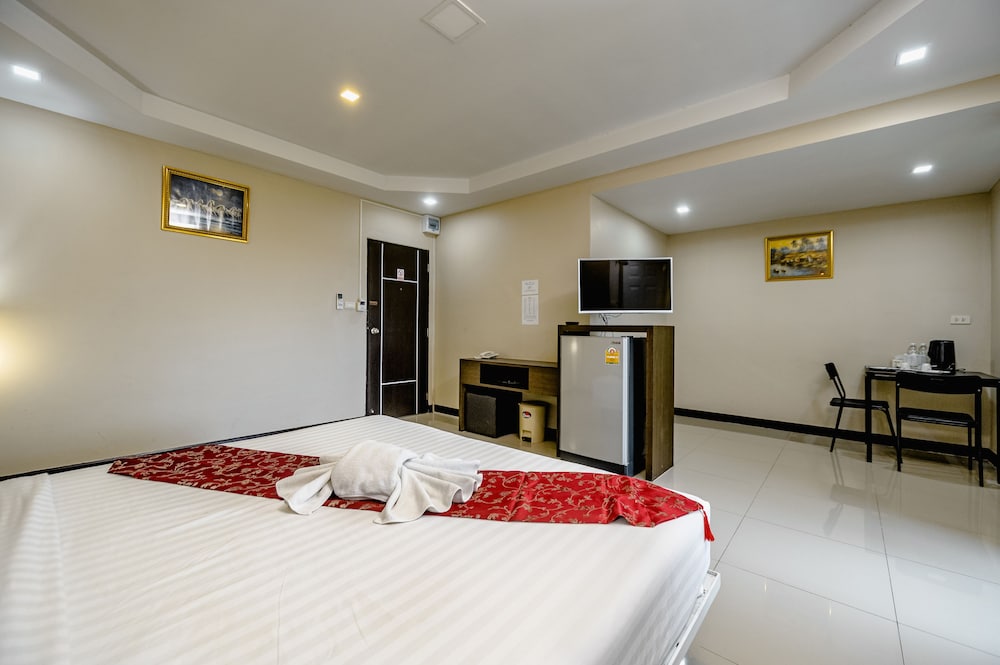 Gold Airport Suites 27/66