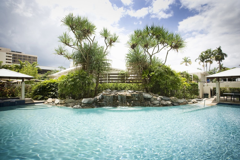 Mantra Esplanade Cairns 62/66