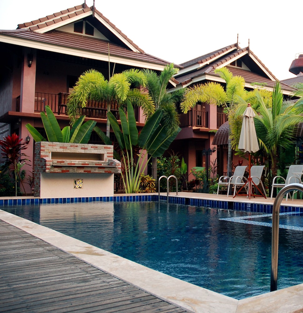 Baan Soontree Resort 66/70