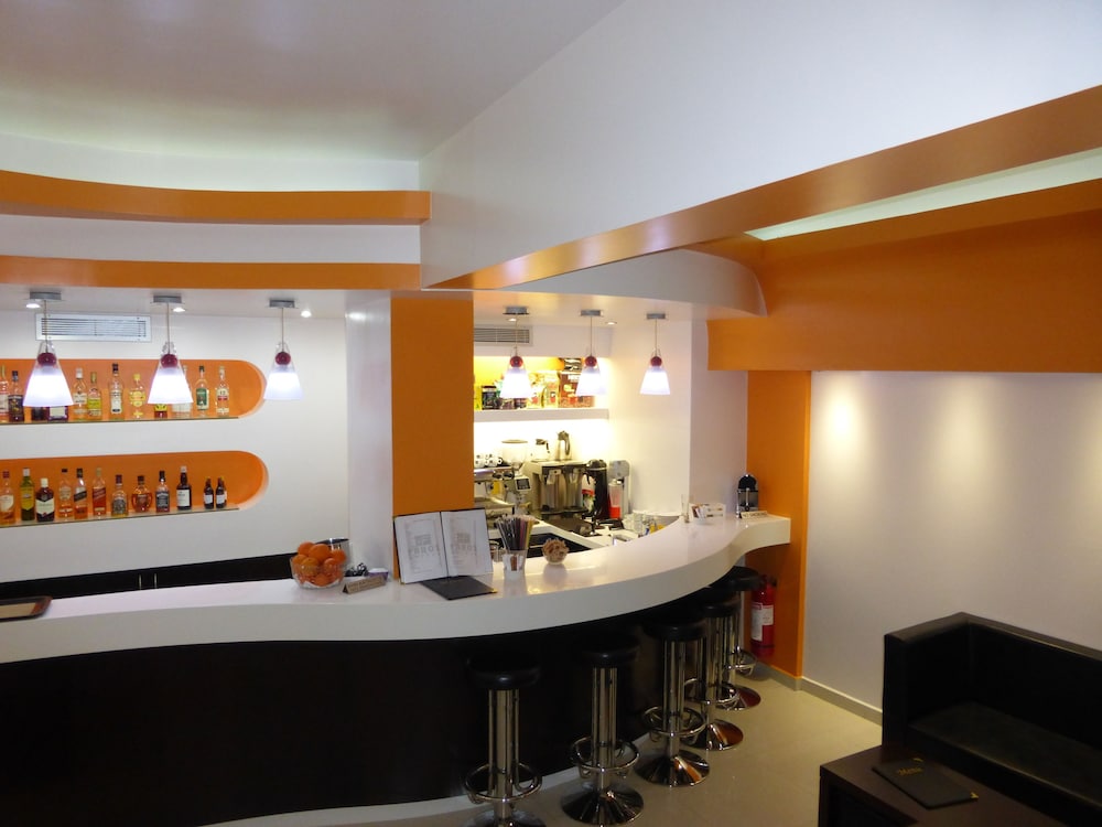 Faros 1 Hotel 8/67
