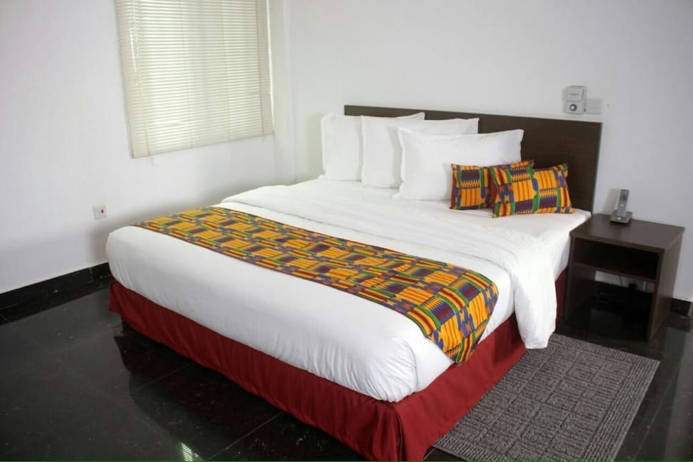 EXECUTIVE, QUEEN BED