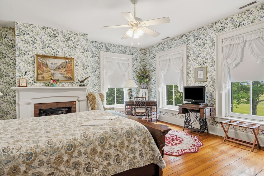 Rockwood Manor 25/71