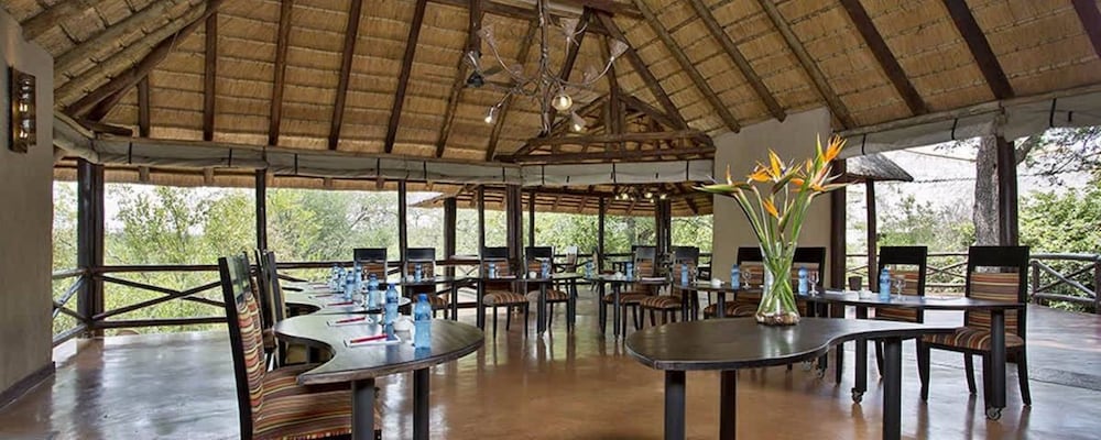 Lukimbi Safari Lodge 30/49