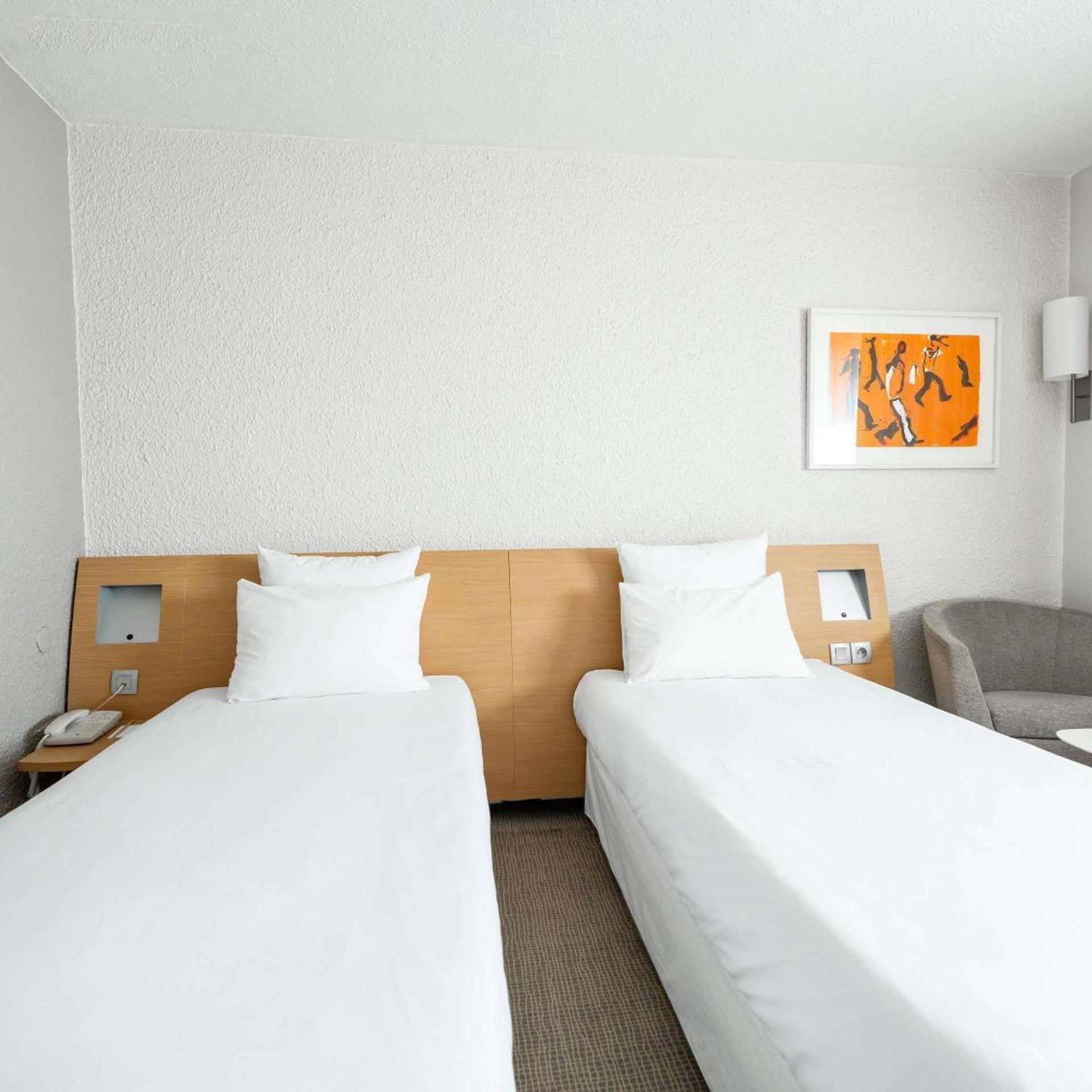 Standard, Twin Beds, Novotel Poissy Orgeval 5/10
