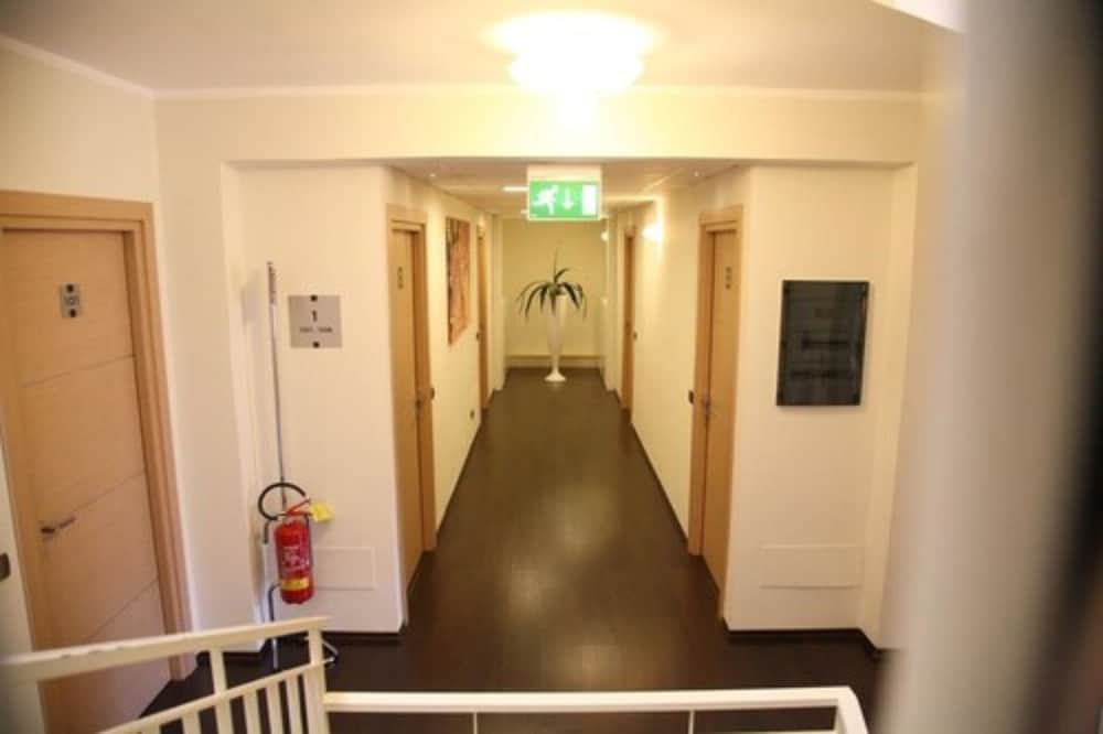 Hotel Sogni D Oro Airport Formerly Hotel Morgan 34/47