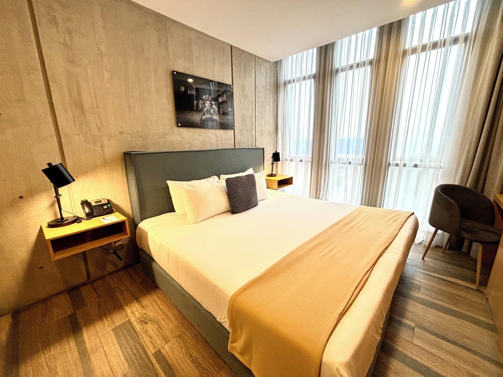 Loft, Suite