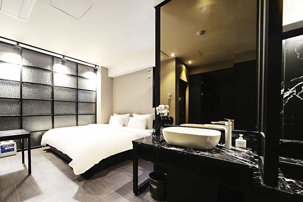Masan Almond Hotel 43/43