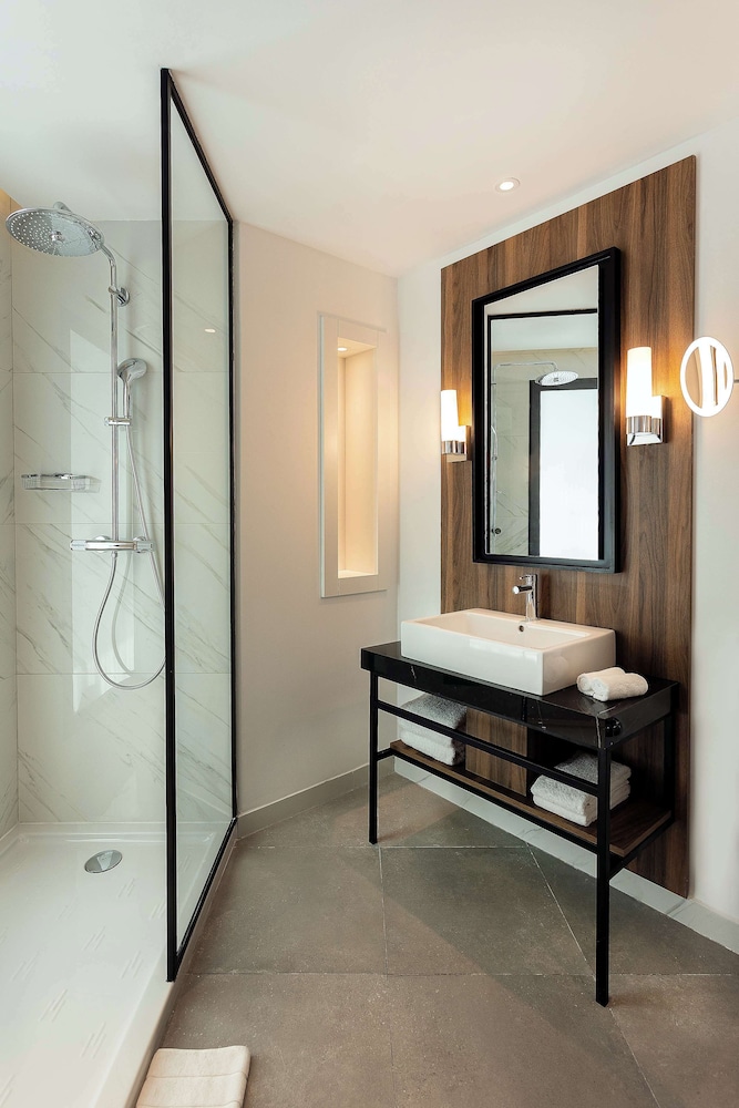 Radisson Hotel Tunis City Center 64/65