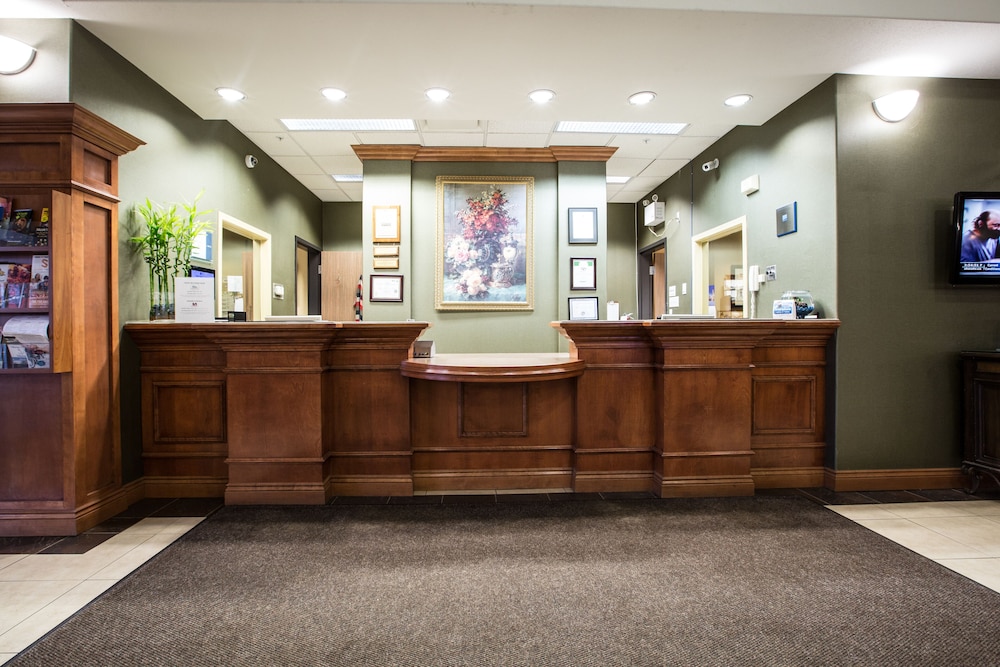Merit Hotel And Suites 4/66