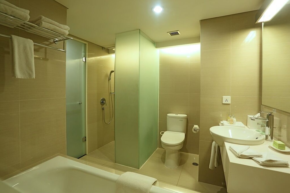 Treepark Serviced Apartment Karawang 16/50