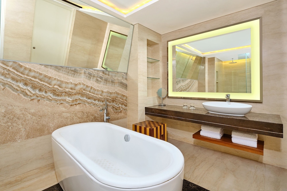 Sky, Aqua, Penthouse, Suite, King Bed, Lagoon View, Private Pool، Le Meridien Bali Jimbaran Hotel 5/5