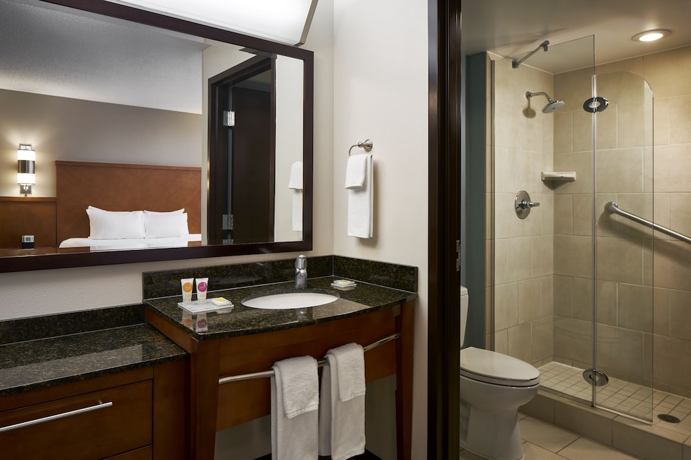 Hyatt Place Richmond Airport 11/65