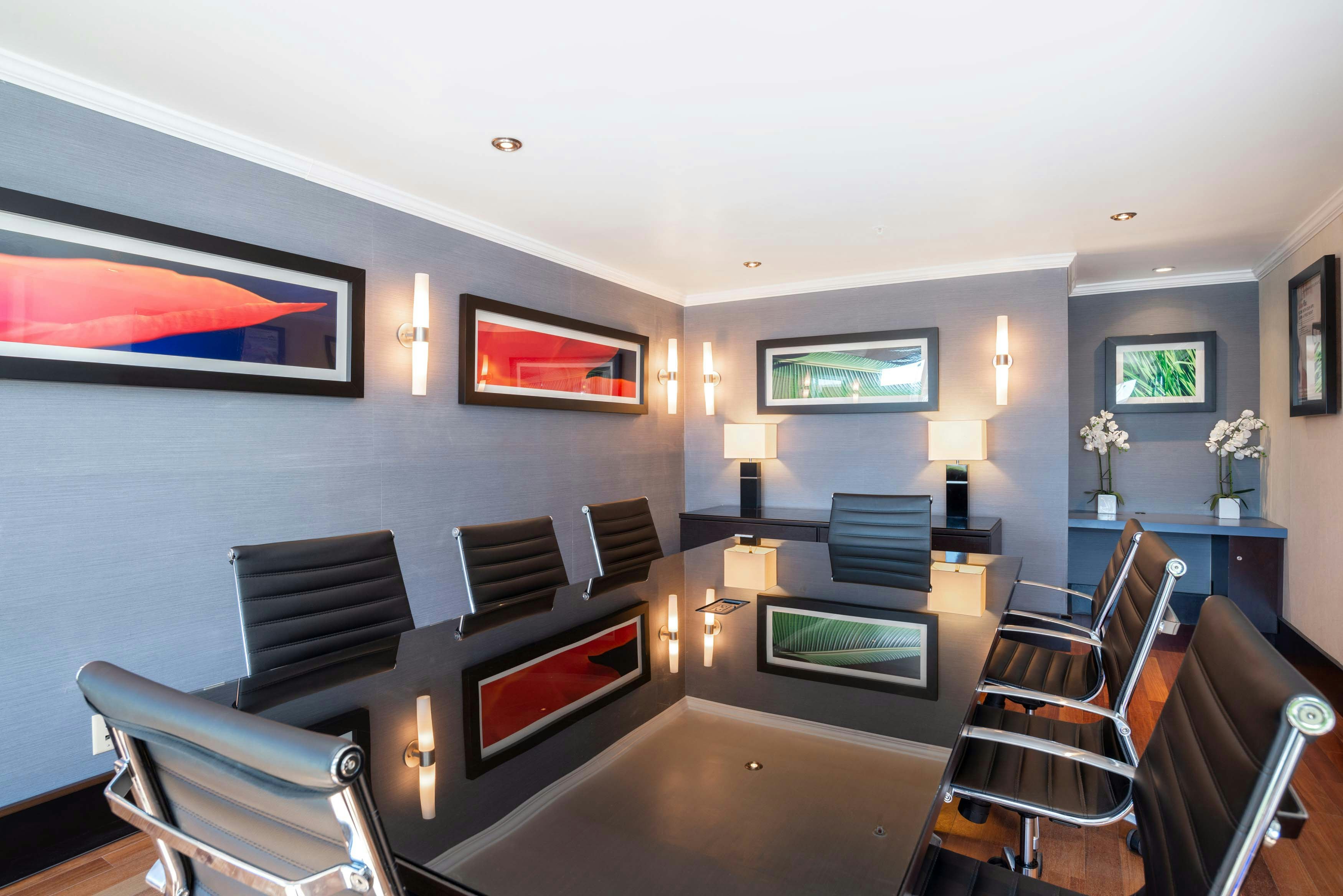 Sandman Hotel & Suites Winnipeg Airport 31/56