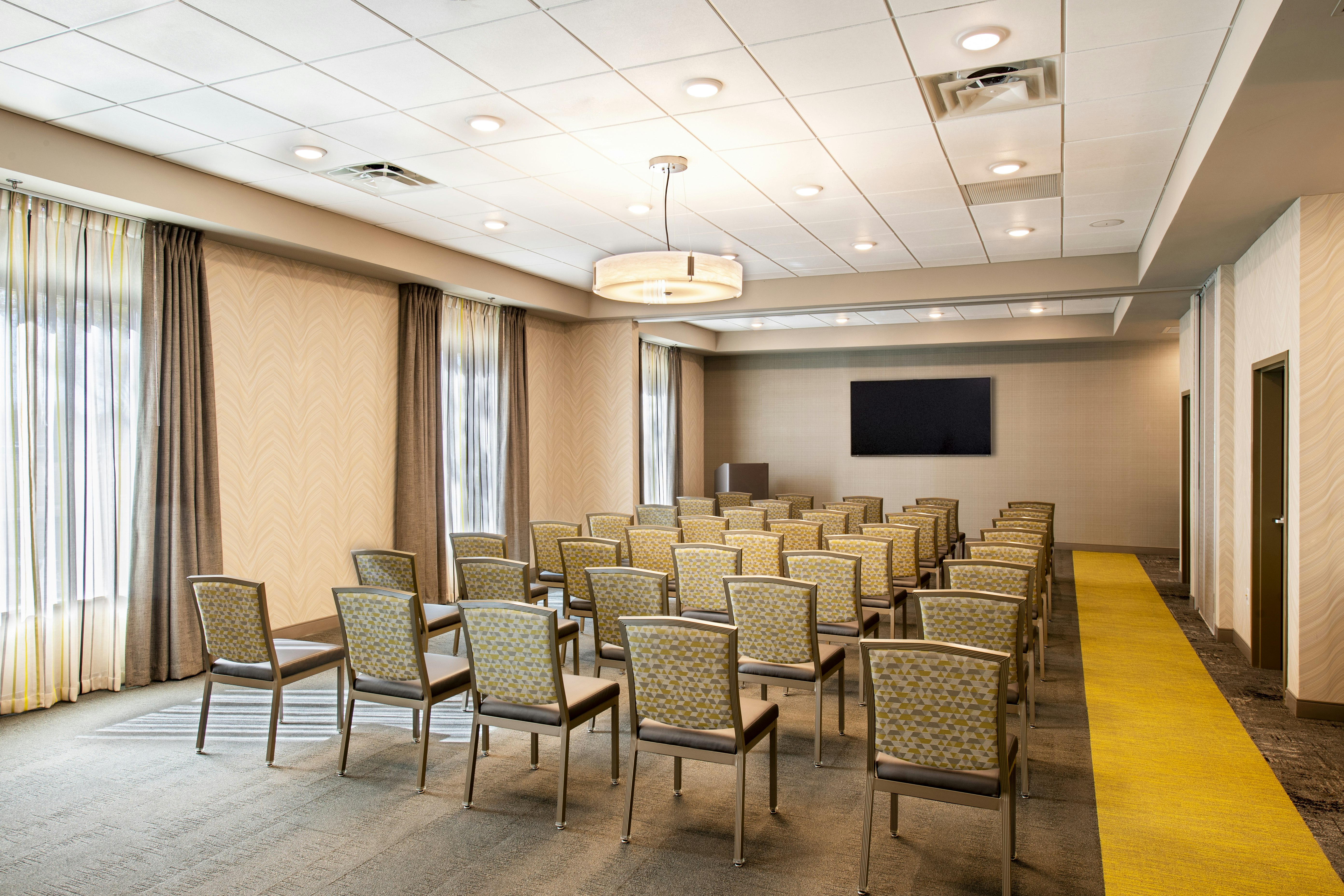 Hampton Inn Suites Keller Tx 35/47