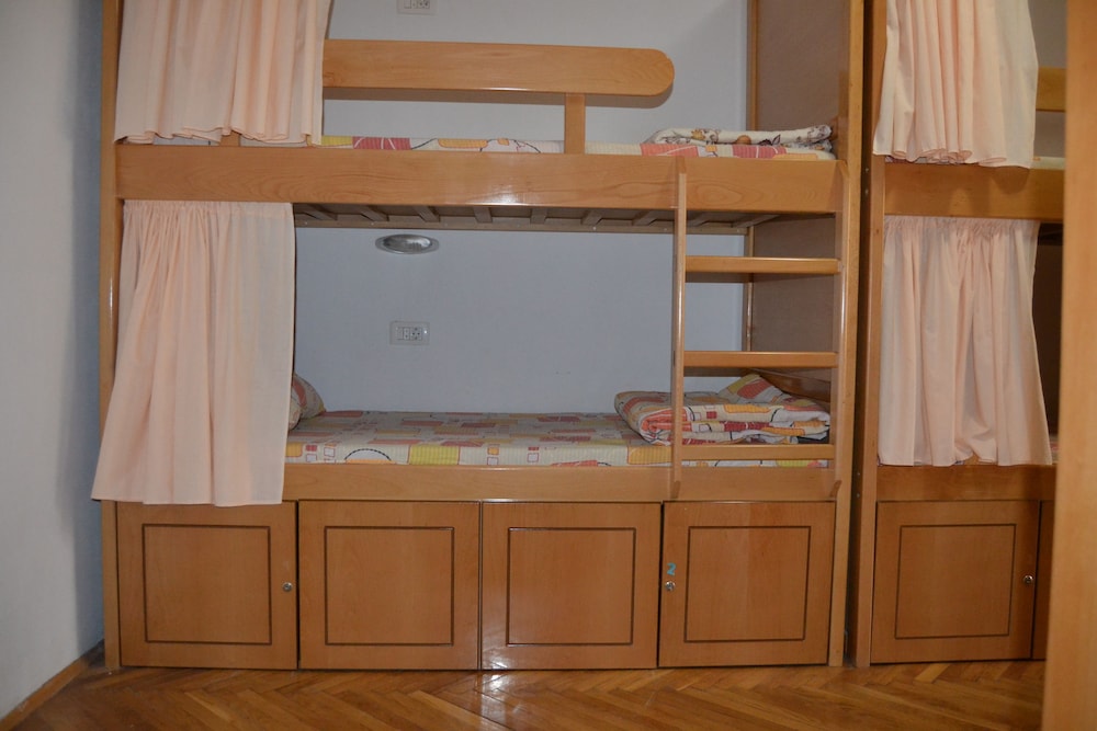 Hostel Valentin 2 24/32