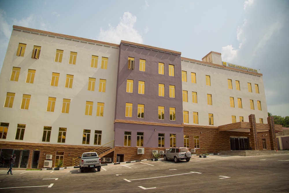 Maxbe Continental Hotel 22/33