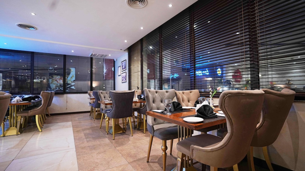 Best Western Plus Grand Hotel Multan 55/61