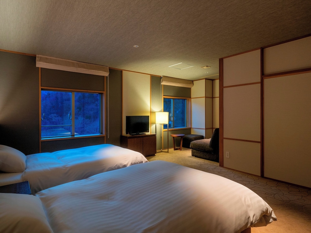 Sounkaku Mountain Resort 1923 10/50