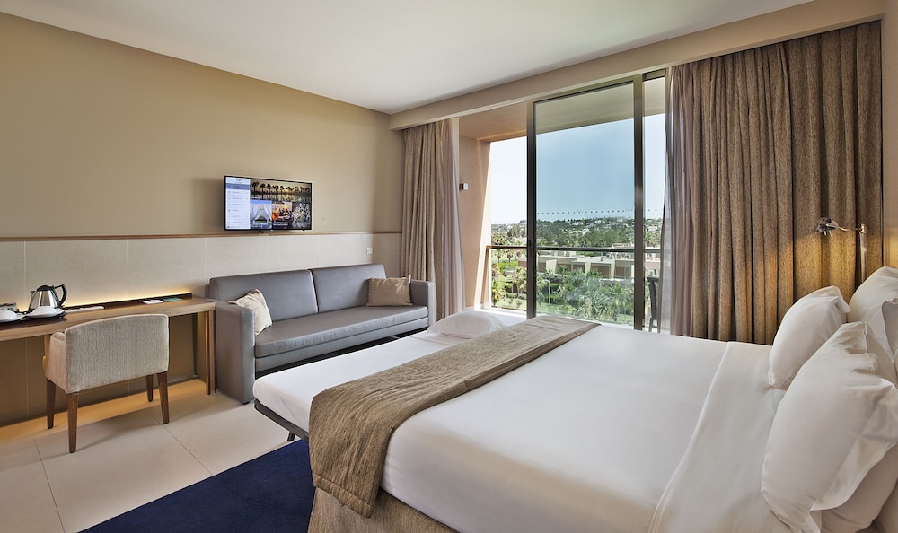 Wine & Books by the sea - Algarve Resort 20/87