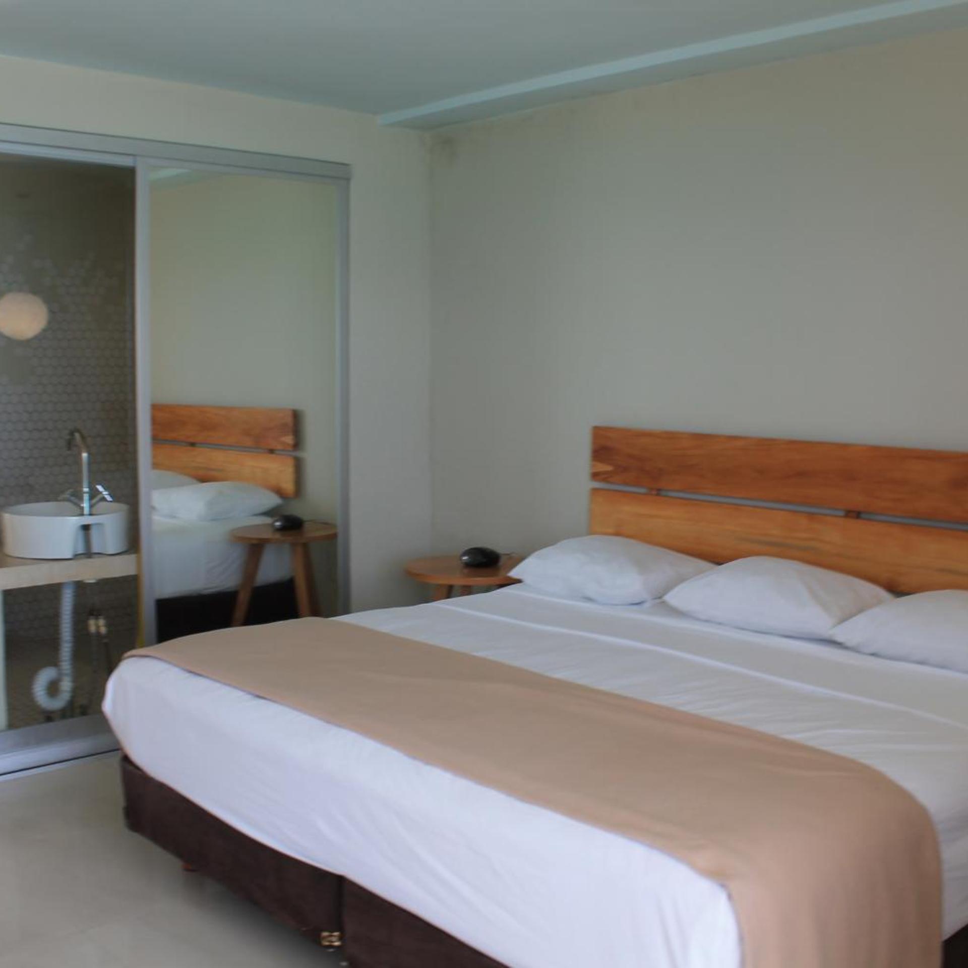 غرفة بسرير كينج بإطلالة على البحر، Hotel Rocamar Isla Mujeres 7/10