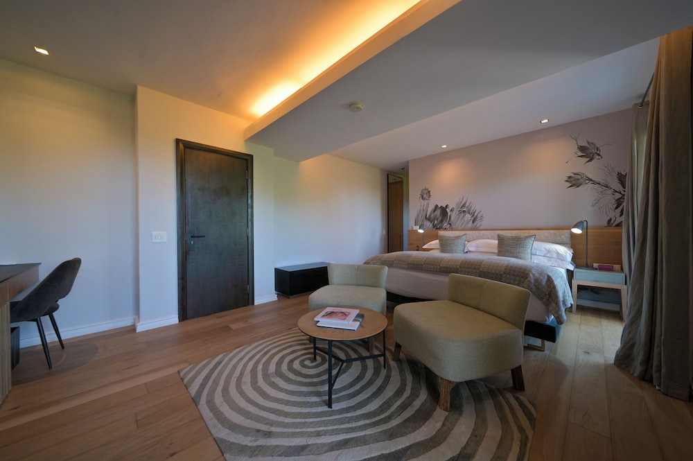 Kensington Place 27/50