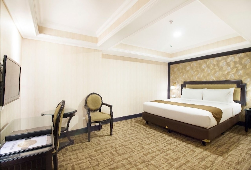 Golden Boutique Hotel Melawai 28/48