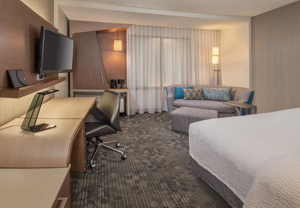 Courtyard By Marriott St Paul Woodbury 44/45