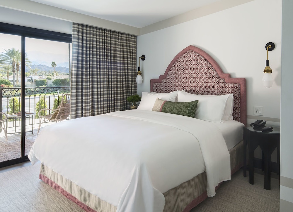 Classic, King Bed, Accessible